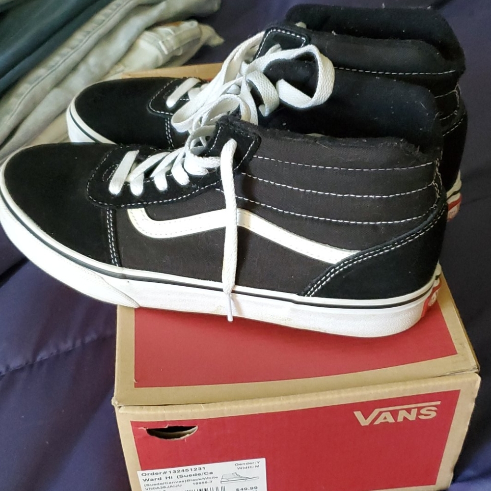 Sneakers
